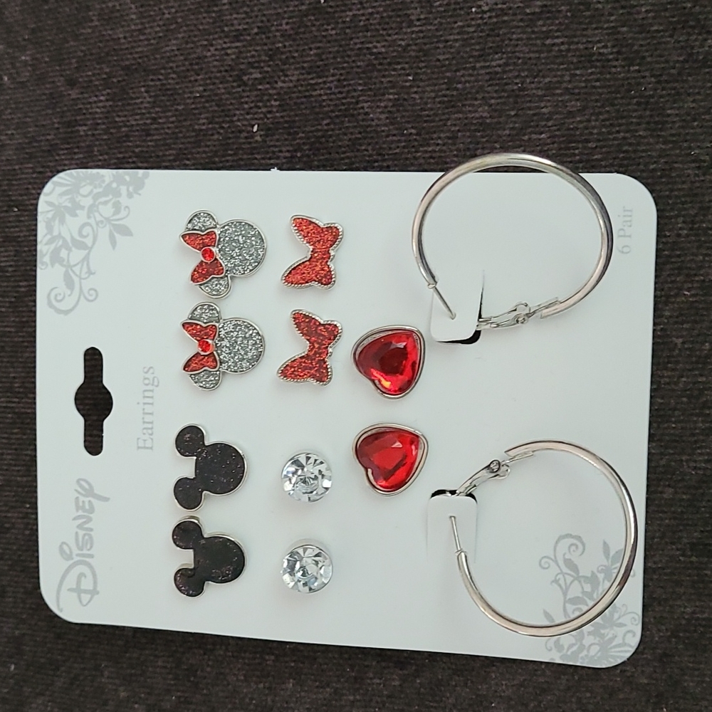 NWT set of 6 Disney earrings